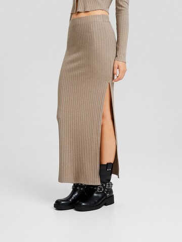 Bershka Skirt in Beige: front