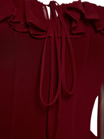 Trendyol Kleid in Rot