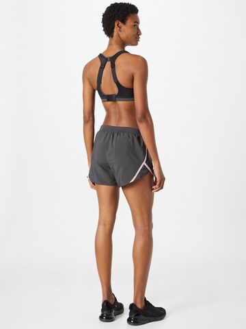 UNDER ARMOUR - Skinny Calças de desporto 'Fly By 2.0' em cinzento