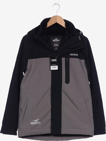 HOLLISTER Jacket & Coat in S in Grey: front