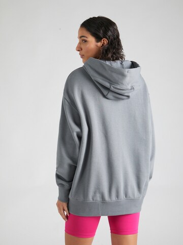 Nike Sportswear Sweatshirt 'Swoosh' in Grey