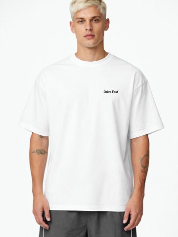 DriveFastDieYoung Shirt 'Strafzettel' in White