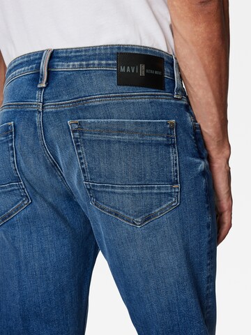 Mavi Slim fit Jeans 'Marcus' in Blue