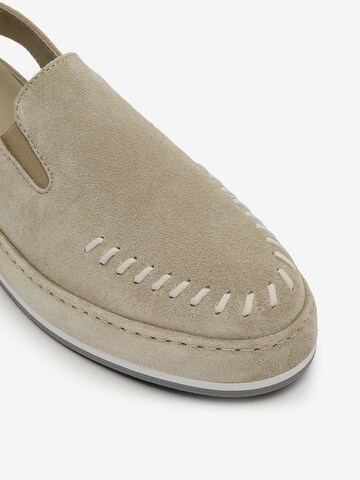 LOTTUSSE Slip On ' Deportivo ' in Beige