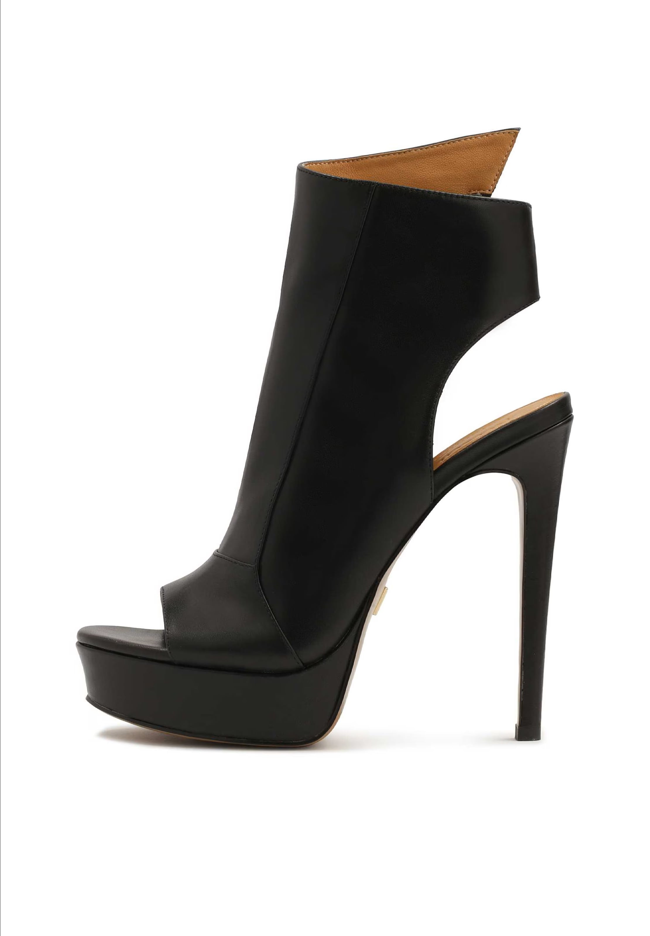 Décolleté con zeppa frontale di Kazar in nero: frontale