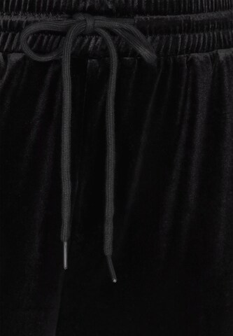 Loosefit Pantalon 'Fashion Look' faina en noir