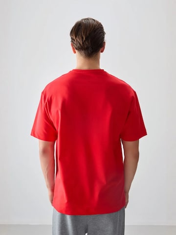 Tommy Life T-Shirts in Rot