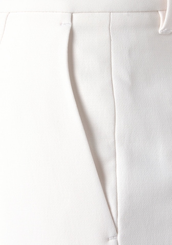 LASCANA - Loosefit Pantalón plisado en blanco