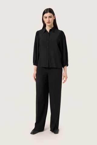 SOAKED IN LUXURY Bluse 'Leodora Stefani' i sort