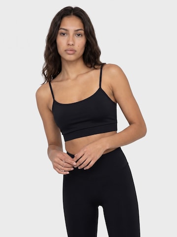 Hummel Sporttop in Zwart: voorkant