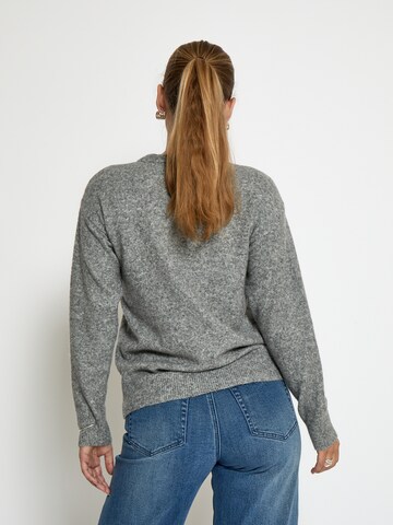 Pull-over 'Kate' Peppercorn en gris