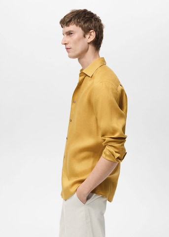 MANGO MAN Regular fit Button Up Shirt 'Parrot' in Yellow