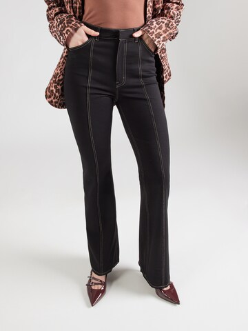 regular Pantaloni di & Other Stories in nero: frontale