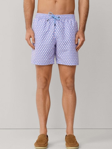 Shorts de bain 'Seashell' Hackett London en violet : devant