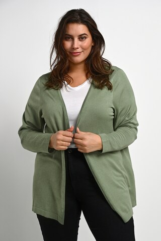 Cardigan 'Farsia' KAFFE CURVE en vert : devant