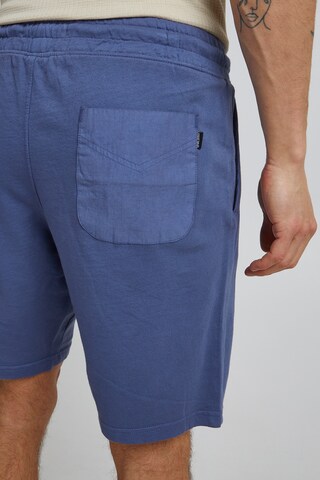 BLEND Regular Shorts in Blau