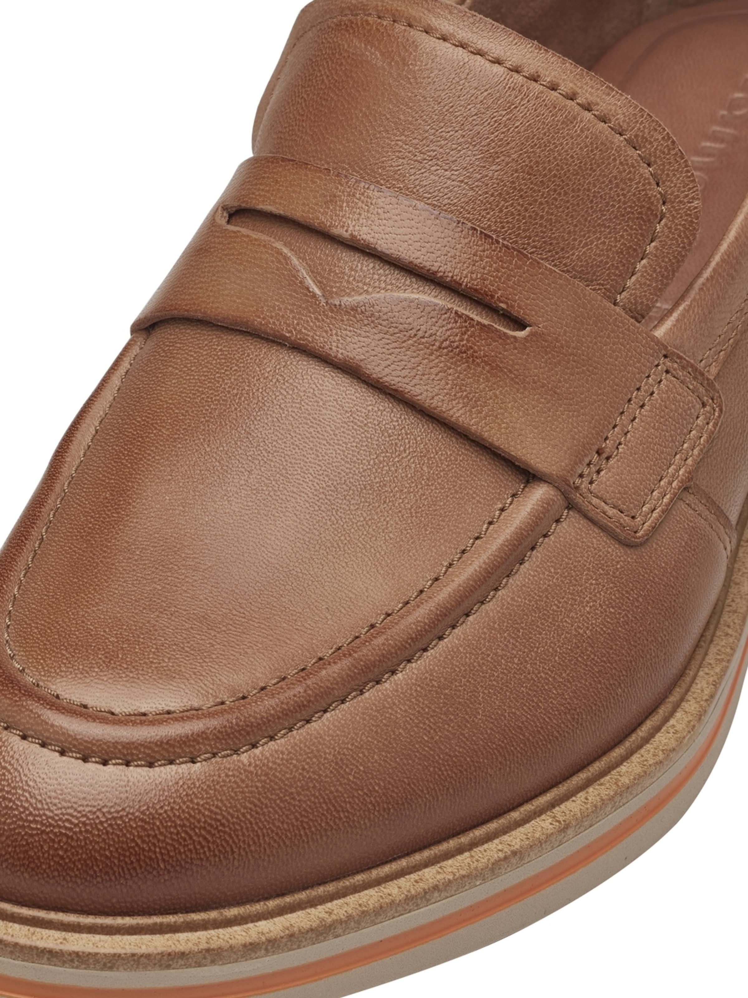 Chaussure basse Tamaris en marron