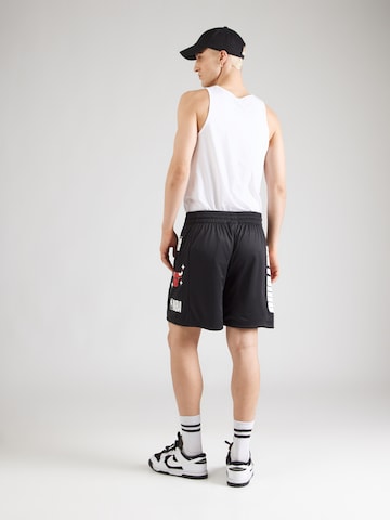 NEW ERA Avar lõige Püksid 'NBA CHIBUL', värv must