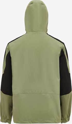 HOMEBASE Between-Season Jacket in Green