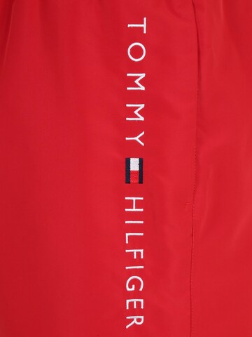 Tommy Hilfiger Swimwear Plus Kratke kopalne hlače | rdeča barva