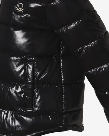 UNITED COLORS OF BENETTON Winterjacke in Schwarz