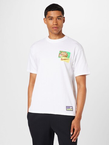 Nike Sportswear Shirt in White: front