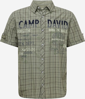CAMP DAVID Средняя посадка Рубашка в Зеленый: спереди