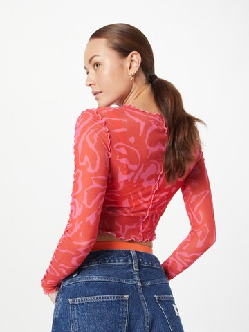 Monki - Camiseta en rojo