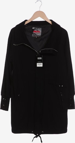 Nikita Jacket & Coat in M in Black: front