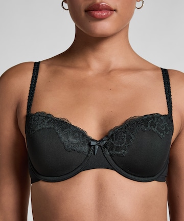 Hunkemöller T-shirt BH in Zwart: voorkant