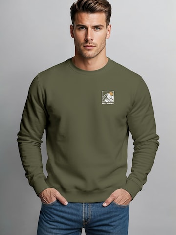 Neverless Sweatshirt 'Mountain Wanderer'‌‌‌ in Grün