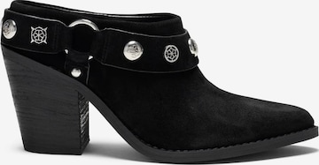 GUESS Platform Heels 'Sashlin' in Black: front
