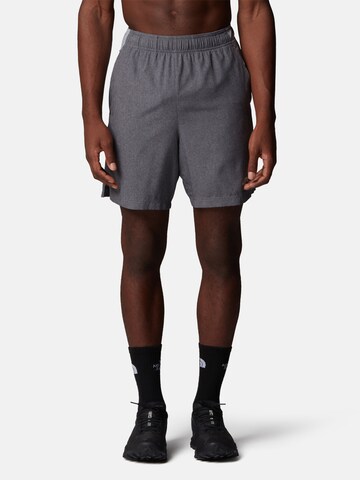 THE NORTH FACE Regular Trousers in Grey: front