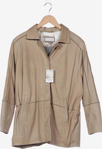 Schyia Jacket & Coat in M in Beige: front