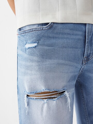 Bershka Regular Jeans in Blauw