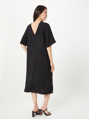 Robe Warehouse en noir