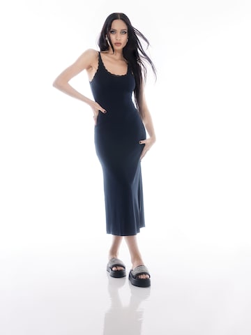 SHYX Dress 'Alanis' in Black: front