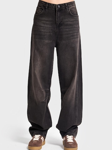 IT'S BASIC Baggy Jeans 'Baggy Mid Rise Jeans' in Zwart
