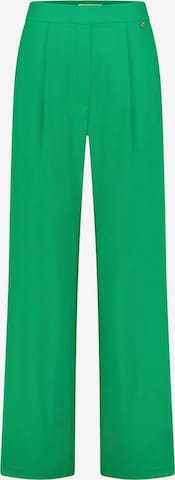 Fabienne Chapot Regular Pleat-Front Pants in Green: front