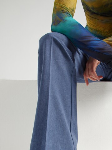 FIVEUNITS Regular Pleated Pants 'Clara' in Blue