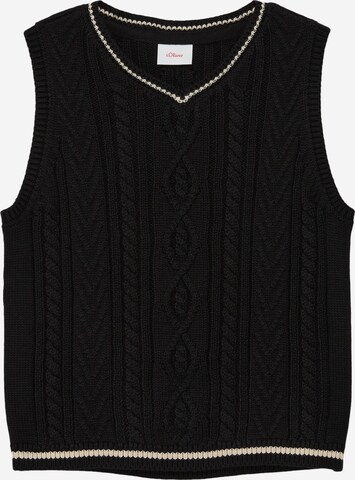 s.Oliver Sweater in Black: front