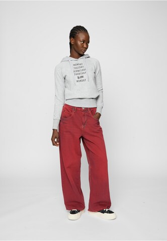 MT Men Sweatshirt in Grau