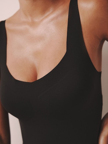 Body modelant Next en noir