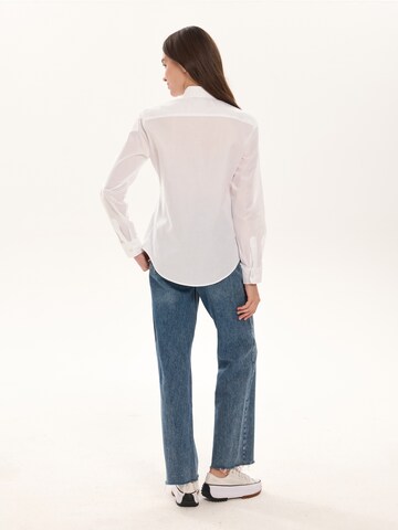 Chemisier 'Solange' NOWIHT en blanc