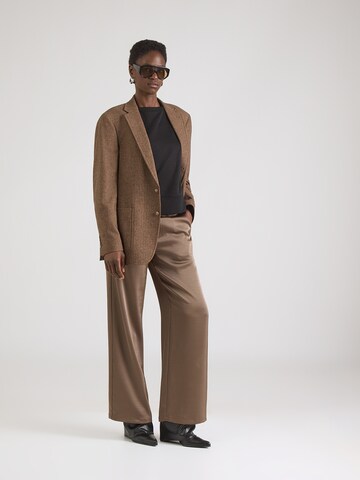 Bluză de molton de la COMMA pe negru