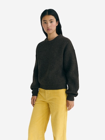 Thinking MU Pullover i brun: forside