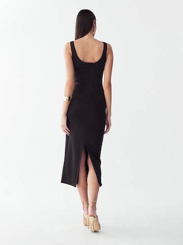 St MRLO - Vestido 'DEA' en negro