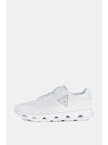 GUESS Sneaker in Weiß