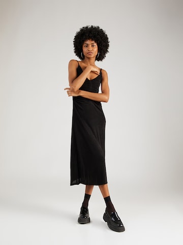 Koton Φόρεμα σε μαύρο: μπροστά