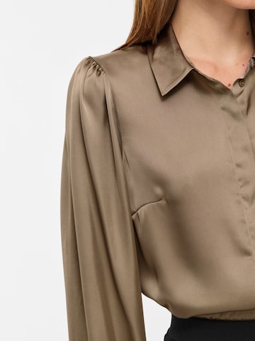 VILA - Blusa 'VISofie' en gris